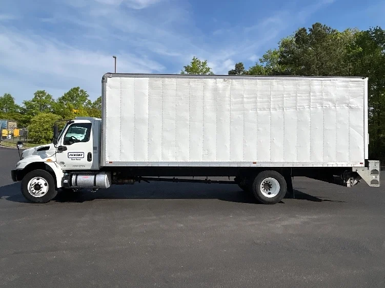 2020 International MV - image 4