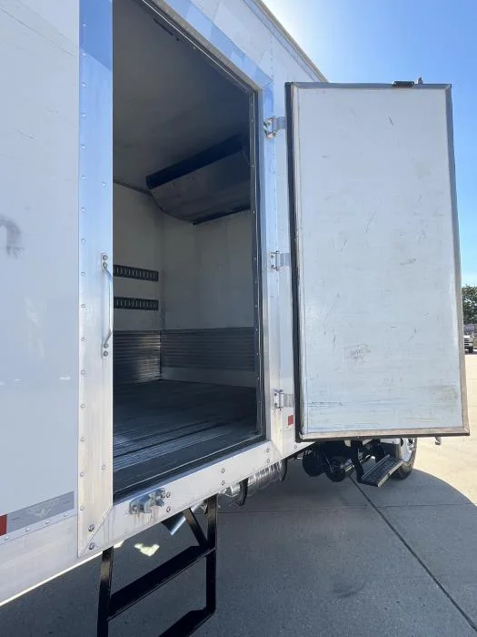 2022 International MV - image 8