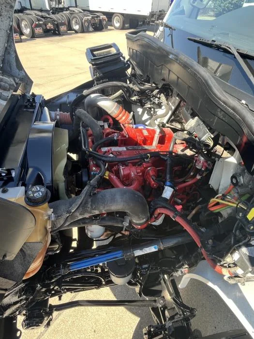 2022 International MV - image 11