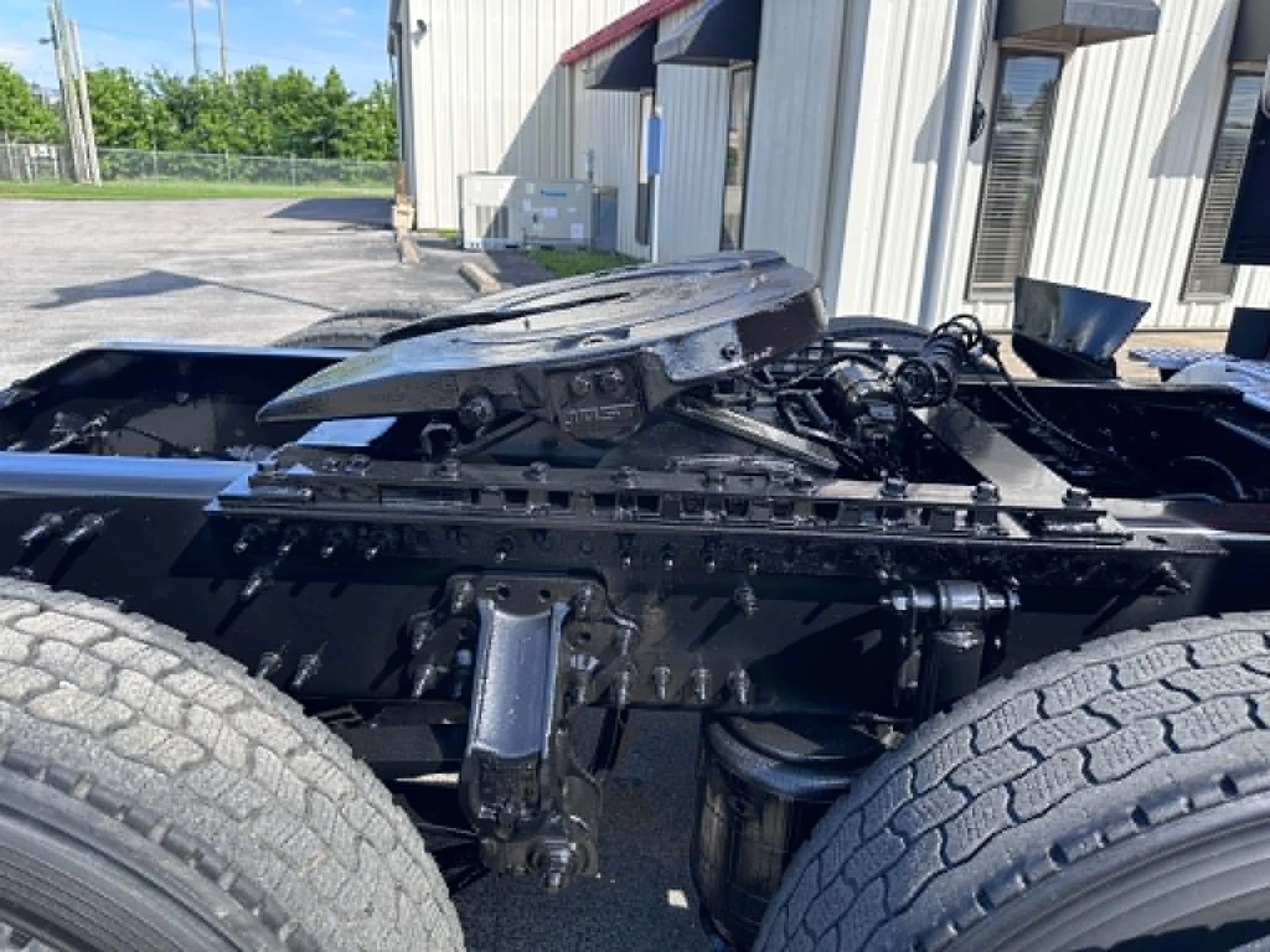 2022 Volvo VNL 760 in Roanoke, VA — photo 7
