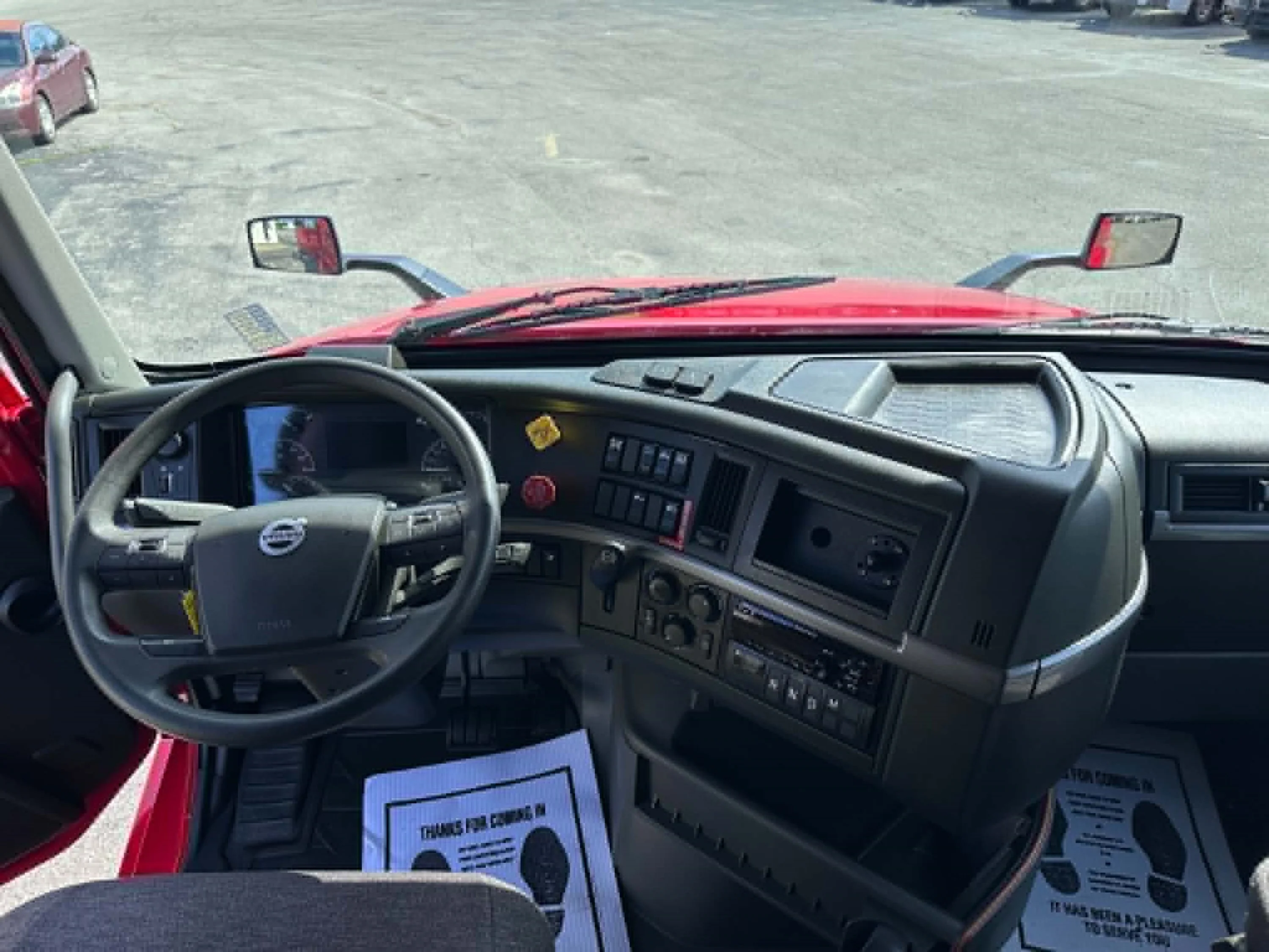 2022 Volvo VNL 760 in Roanoke, VA — photo 10