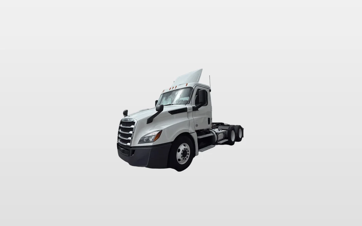2019 Freightliner Cascadia - image 1