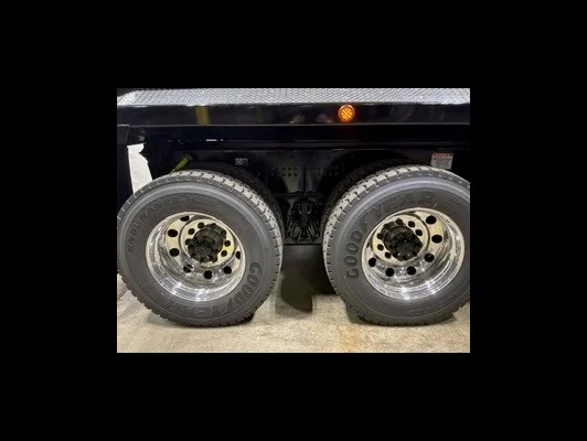 2027 Kenworth T880 in El Paso, TX — photo 3