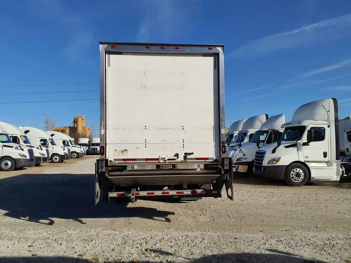 2019 Freightliner M2 106 in Indianapolis, IN — photo 5