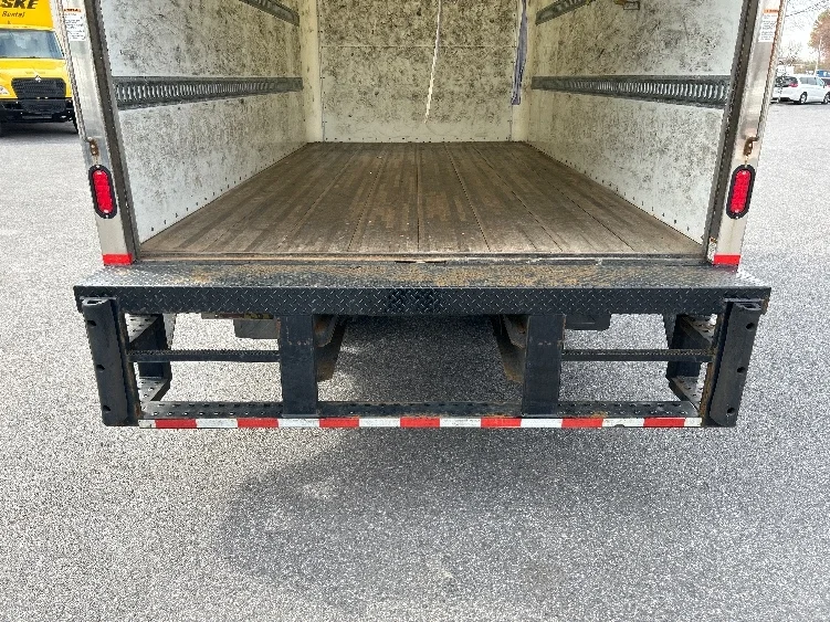 2021 Isuzu NPR - image 9