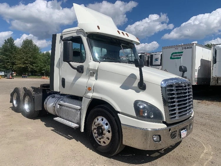 2019 Freightliner Cascadia in Franklin, MA