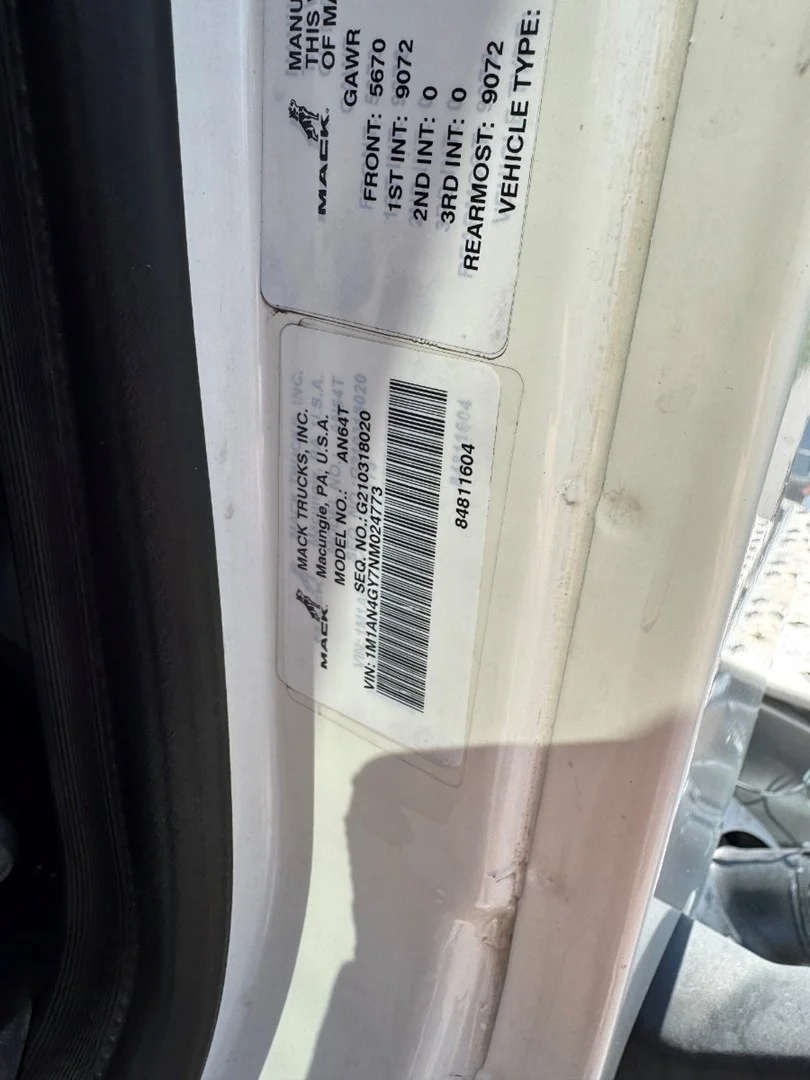 2022 MACK AN64T - USED TRUCKS DAY CAB - image 18