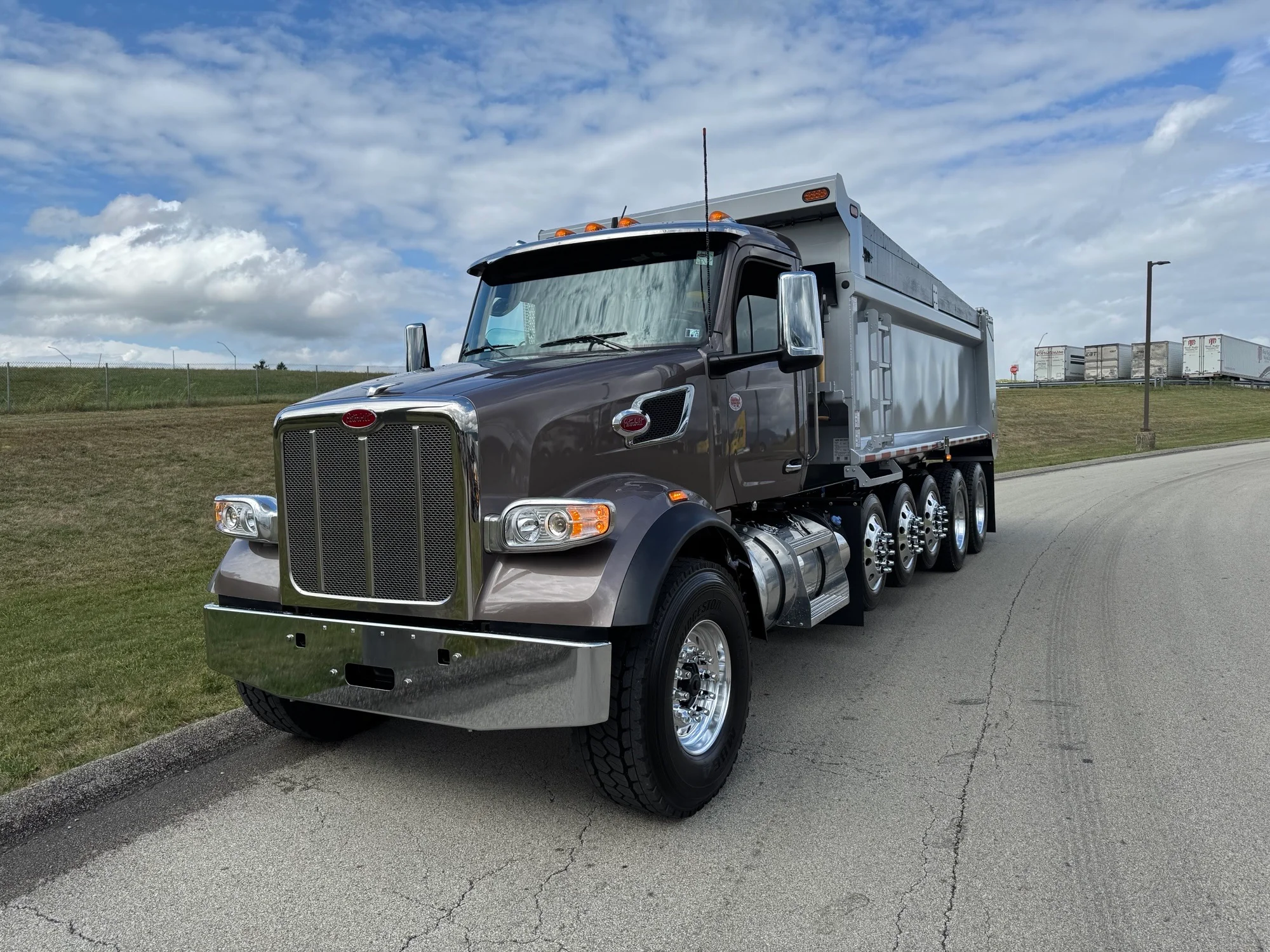 2026 Peterbilt 567 in EAU CLAIRE, PA