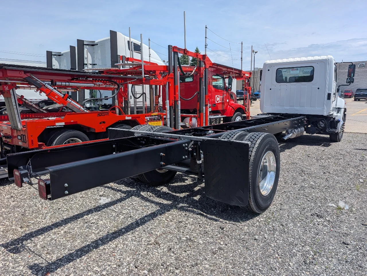2025 Hino in Sterling Heights, MI — photo 6