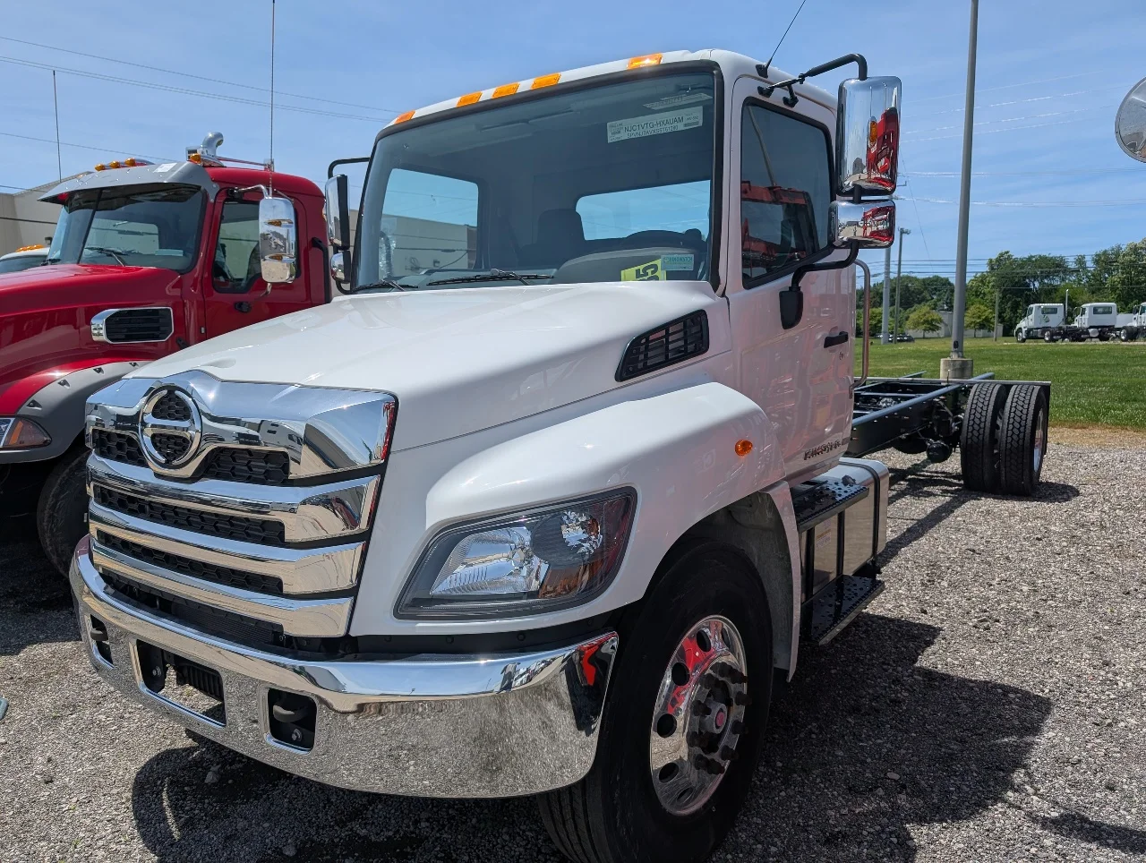 2025 Hino in Sterling Heights, MI — photo 2