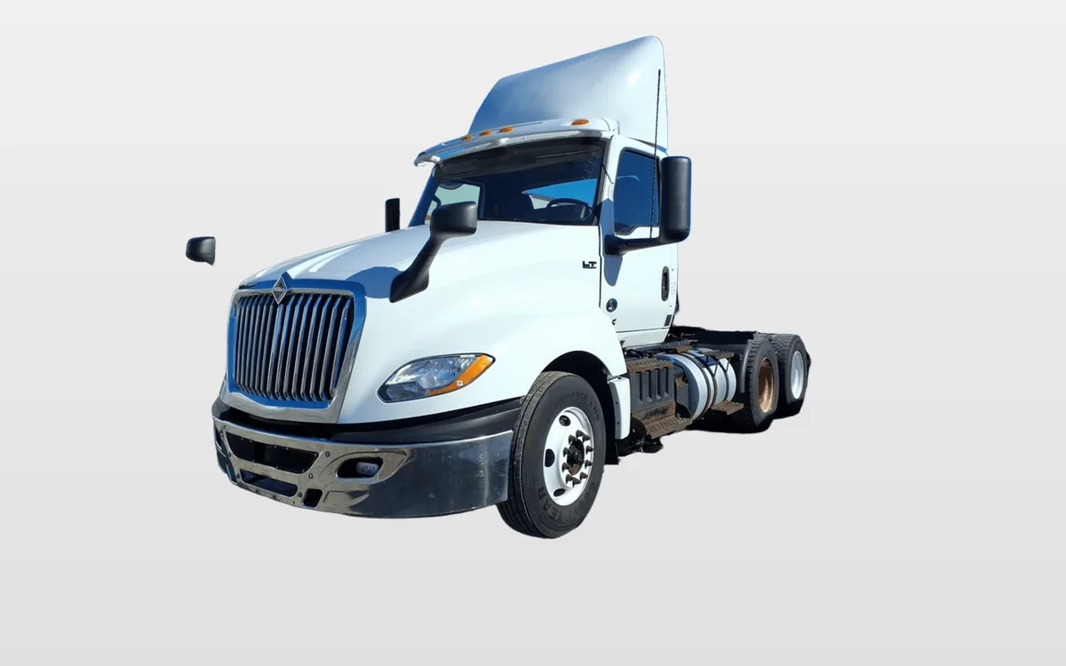 2019 International - image 1