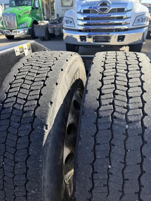 2022 Peterbilt 579 - image 17