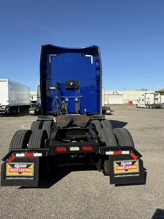 2022 Peterbilt 579 - image 5