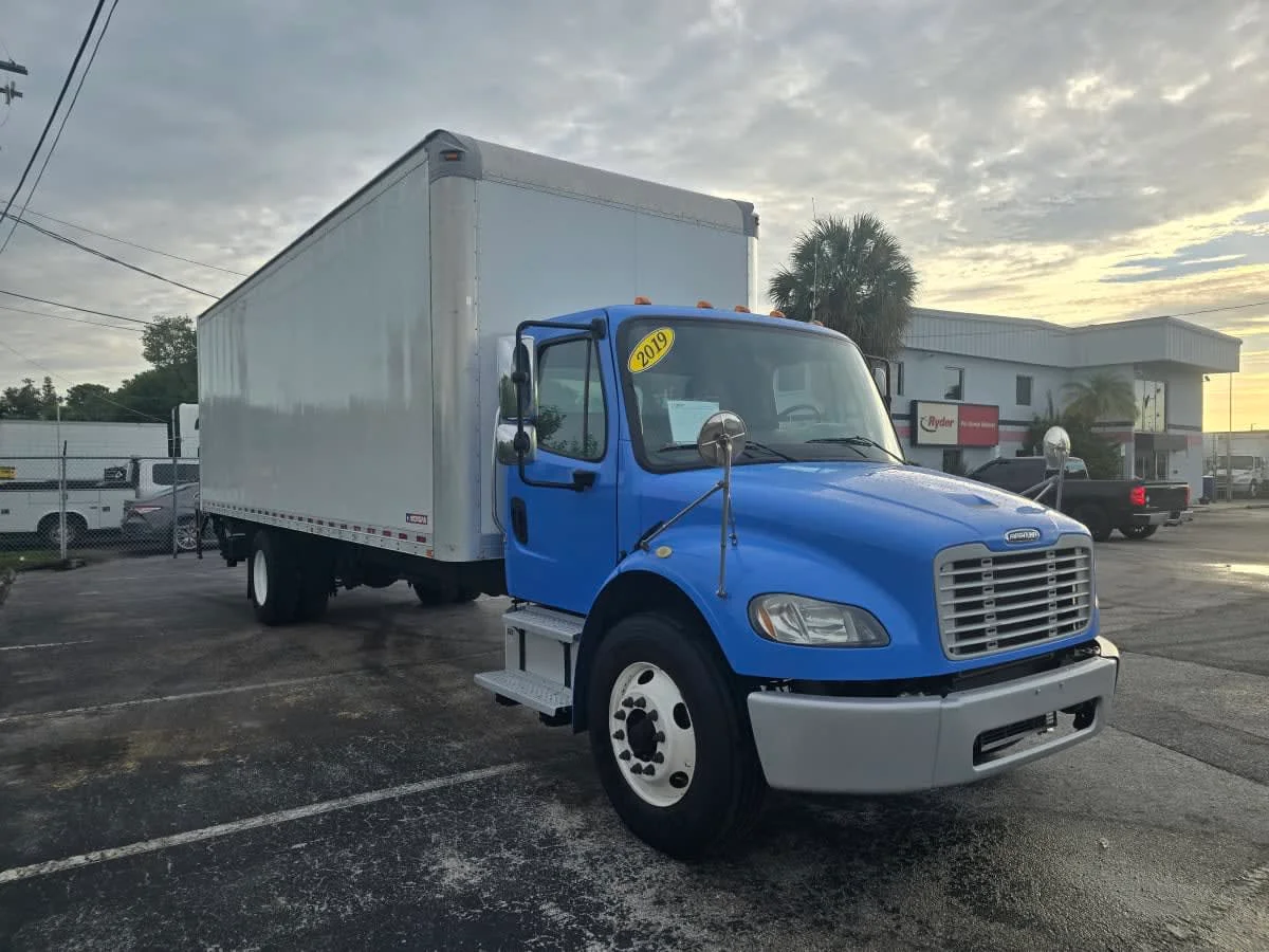 2019 Freightliner M2 106