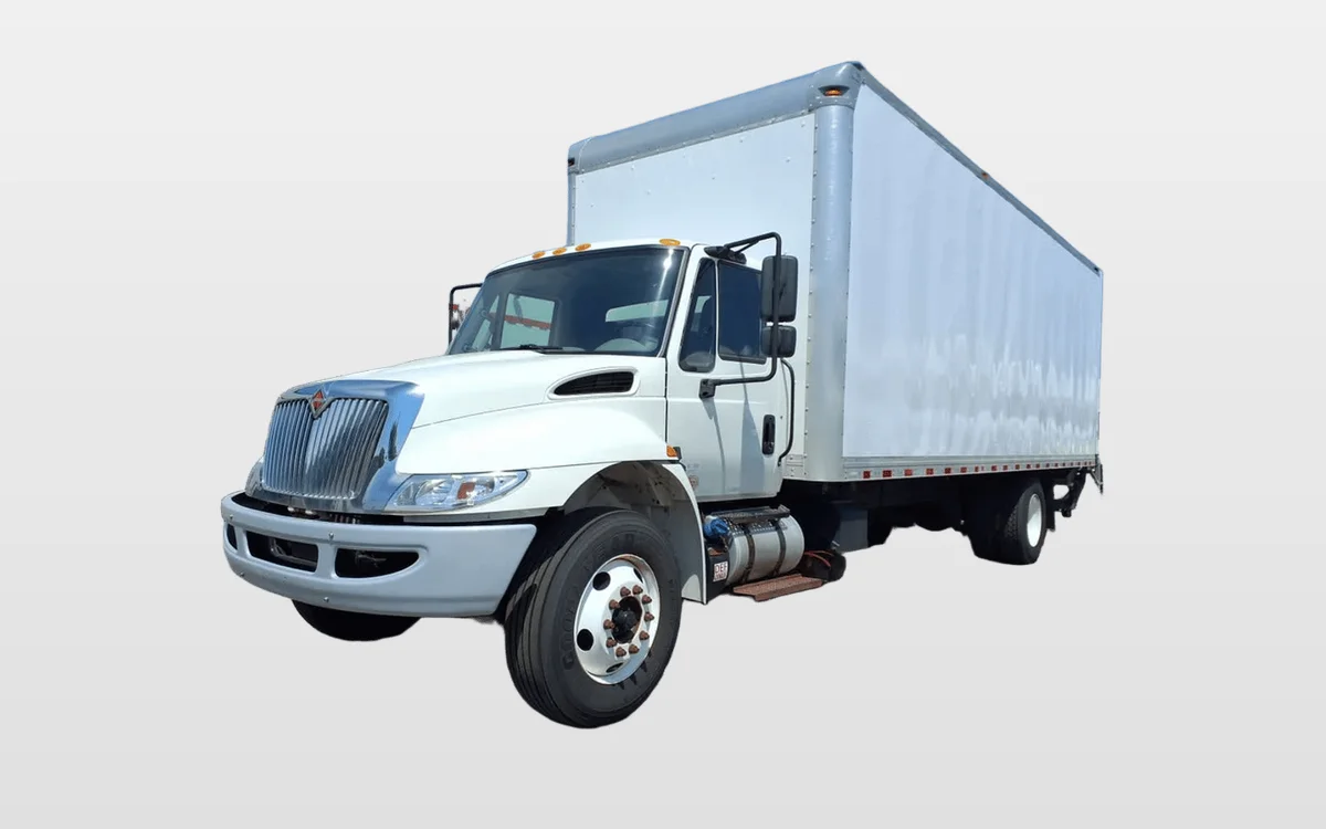 2018 International 4300 - image 1