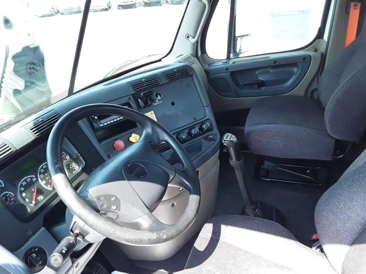 2020 Freightliner Cascadia in Charlotte, NC — photo 7