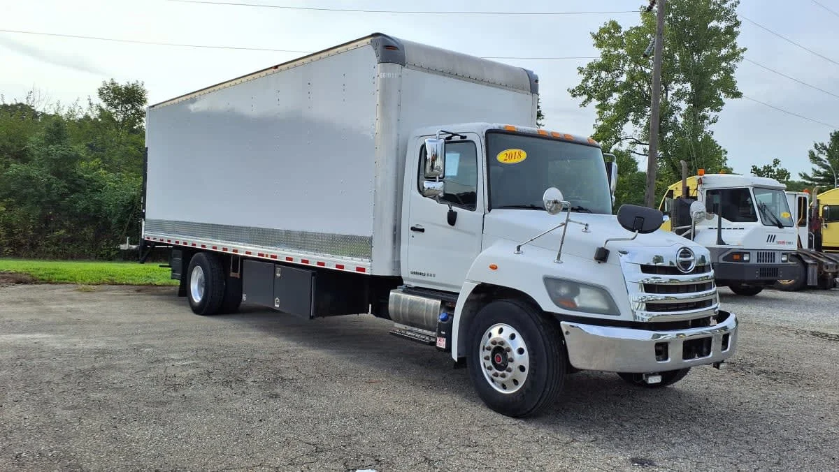 2018 Hino 338 in West Chester, OH — photo 3