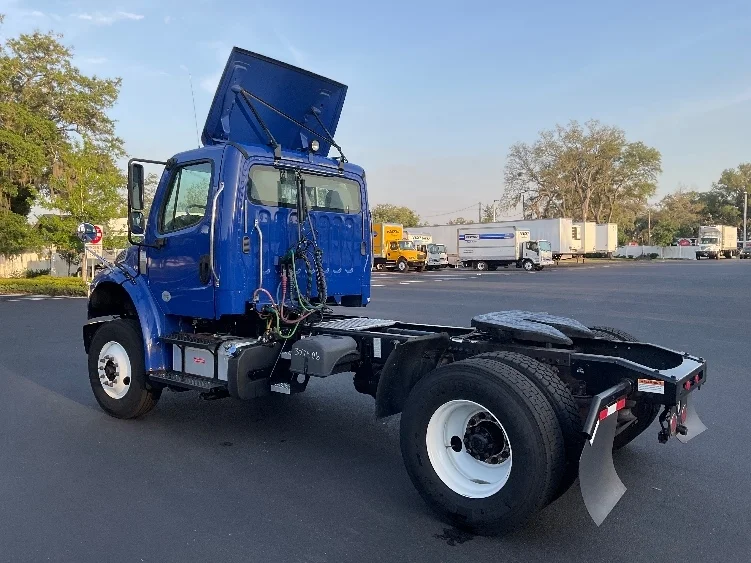 2020 Freightliner eM2 in Tampa, FL — photo 4