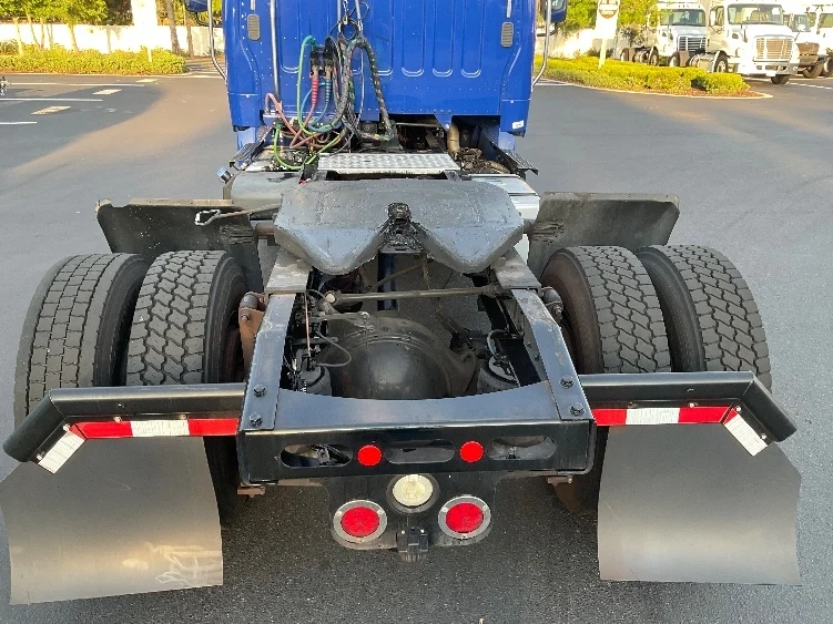 2020 Freightliner eM2 in Tampa, FL — photo 5