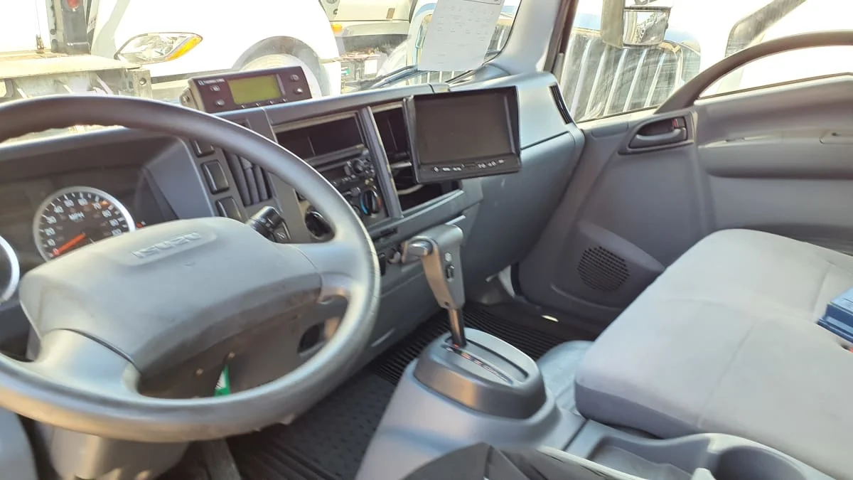 2020 Isuzu NRR in Wayland, MI — photo 8