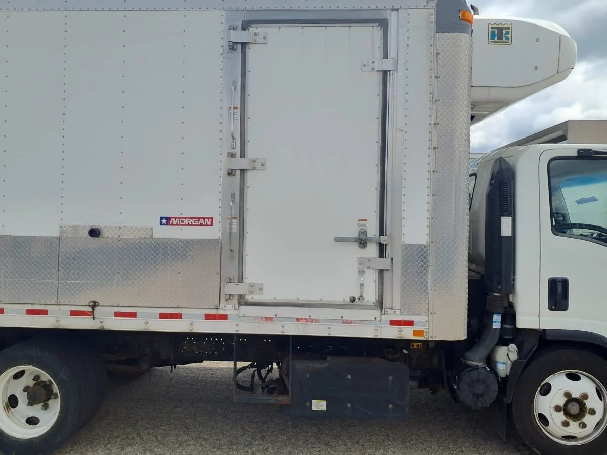 2020 Isuzu NRR in Wayland, MI — photo 17