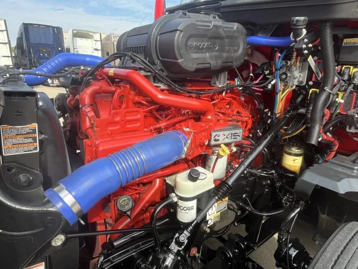 2024 Kenworth T680 - image 10