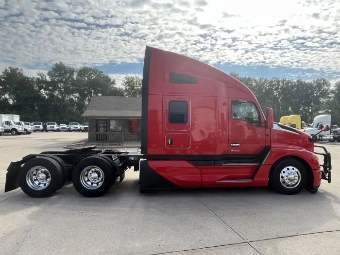 2024 Kenworth T680 - image 7