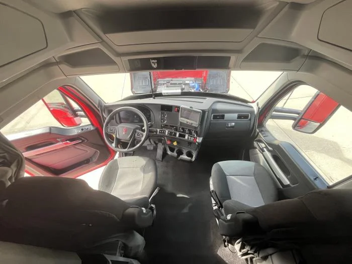 2024 Kenworth T680 - image 22