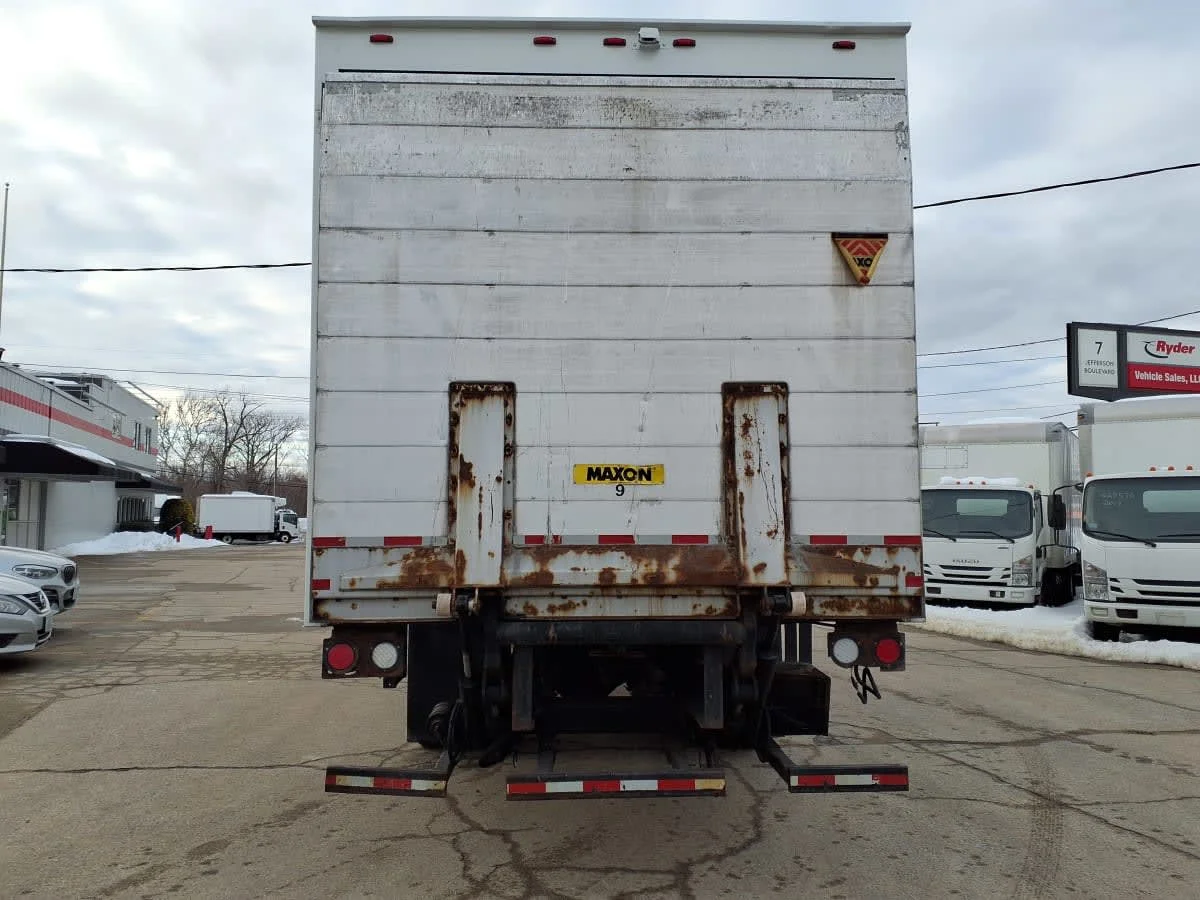 2020 Freightliner M2 106 - image 5