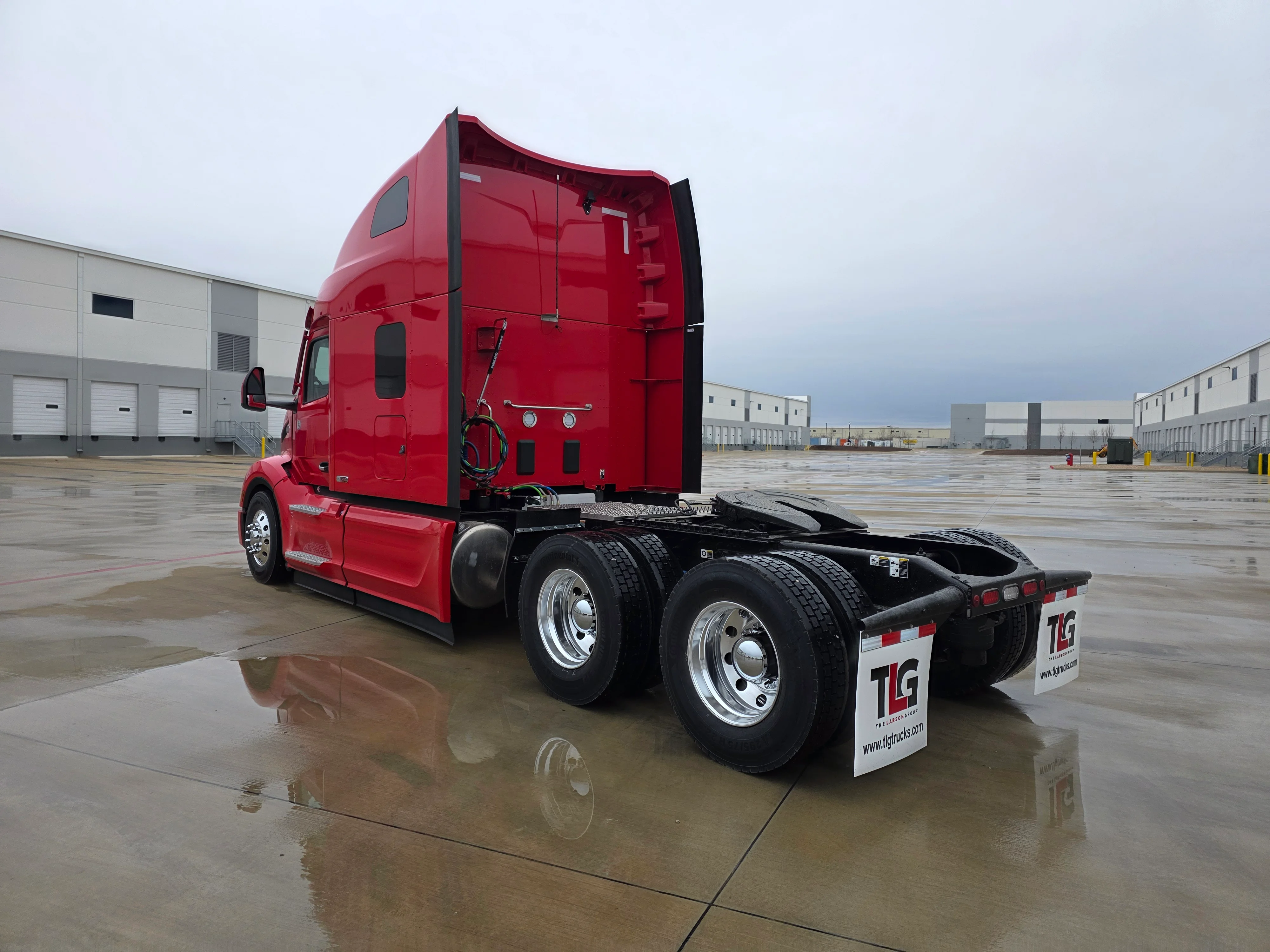 2027 Peterbilt 579 in Portland, OR — photo 3