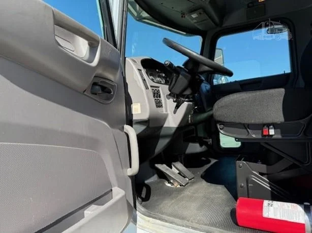 2020 Peterbilt in Salt Lake City, UT — photo 12
