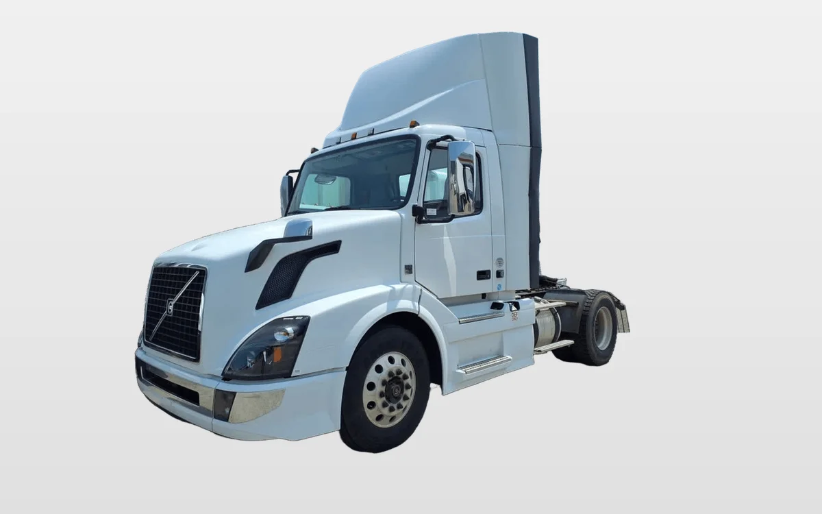 2017 Volvo - image 1