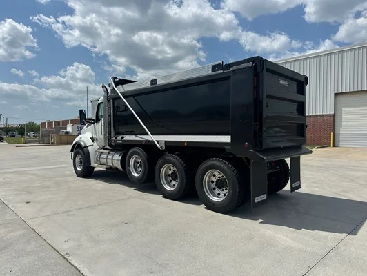 2027 Kenworth T880 in Murfreesboro, TN — photo 8