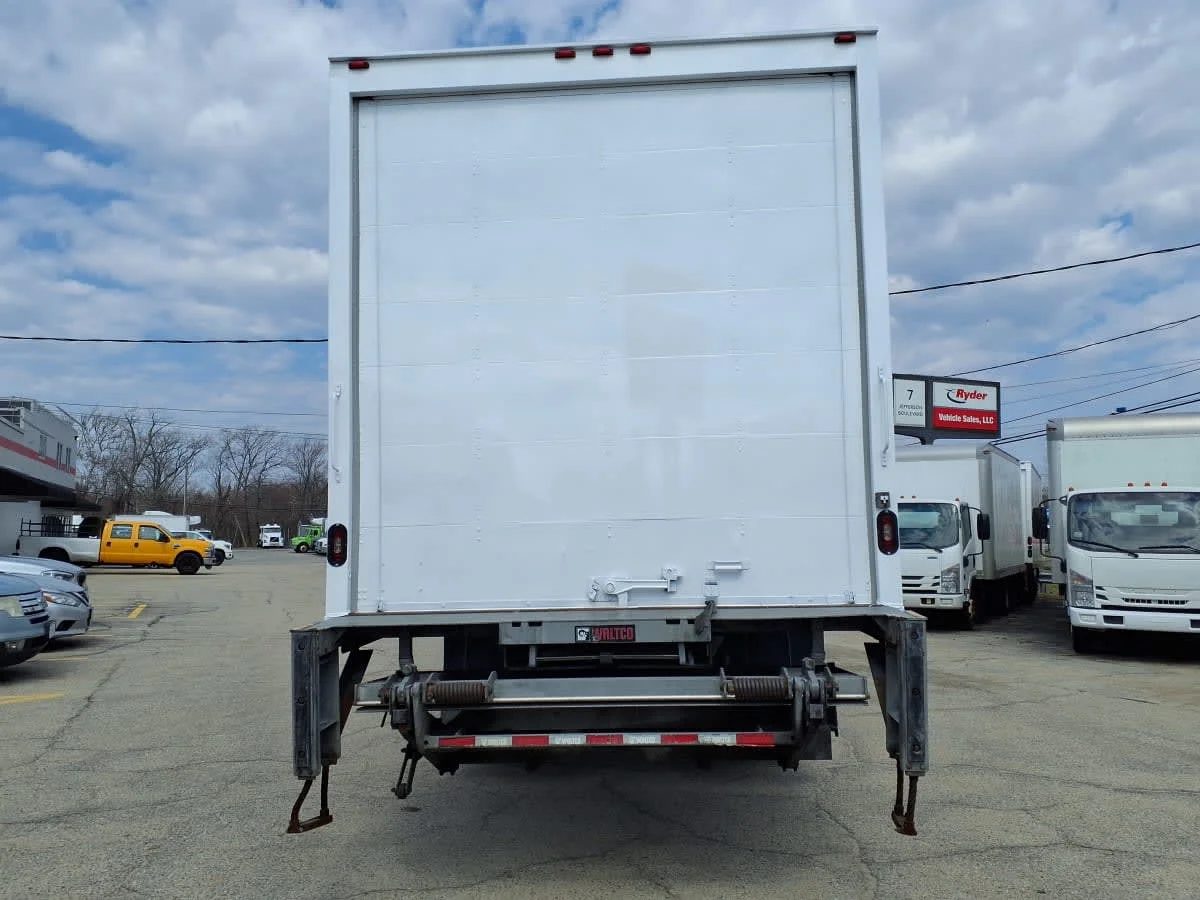 2019 International MV - image 5