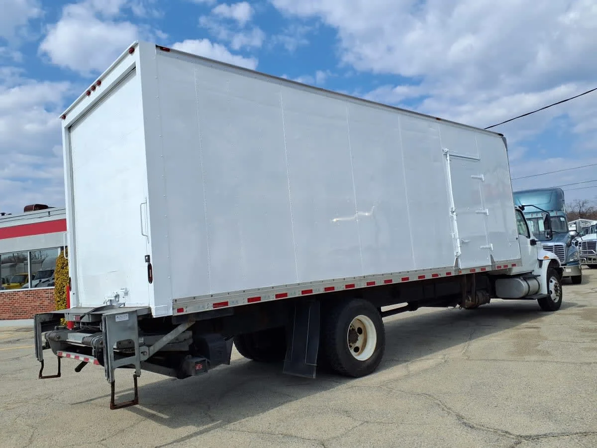 2019 International MV - image 4