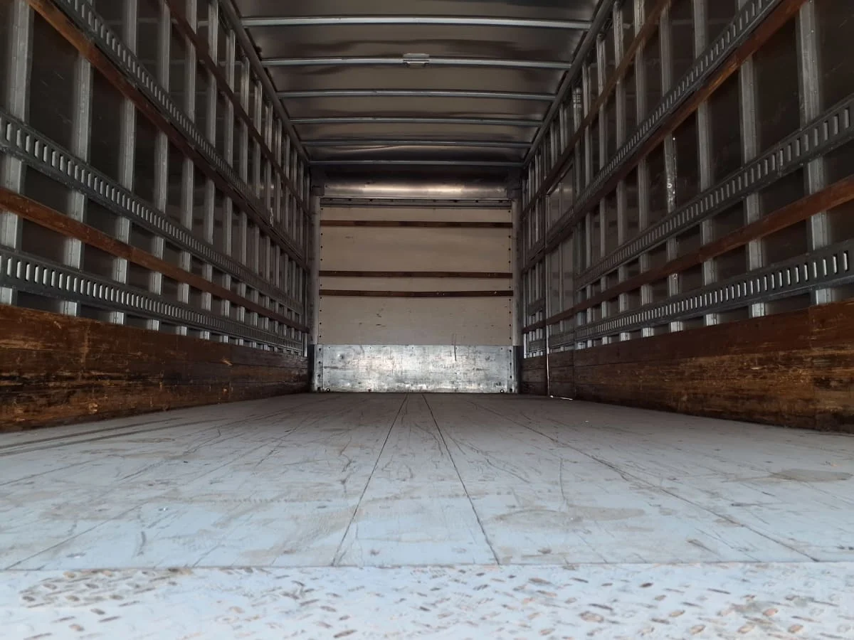 2019 International MV - image 8