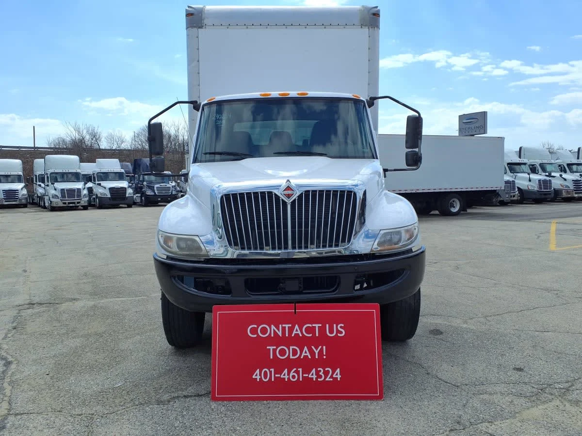 2019 International MV - image 2