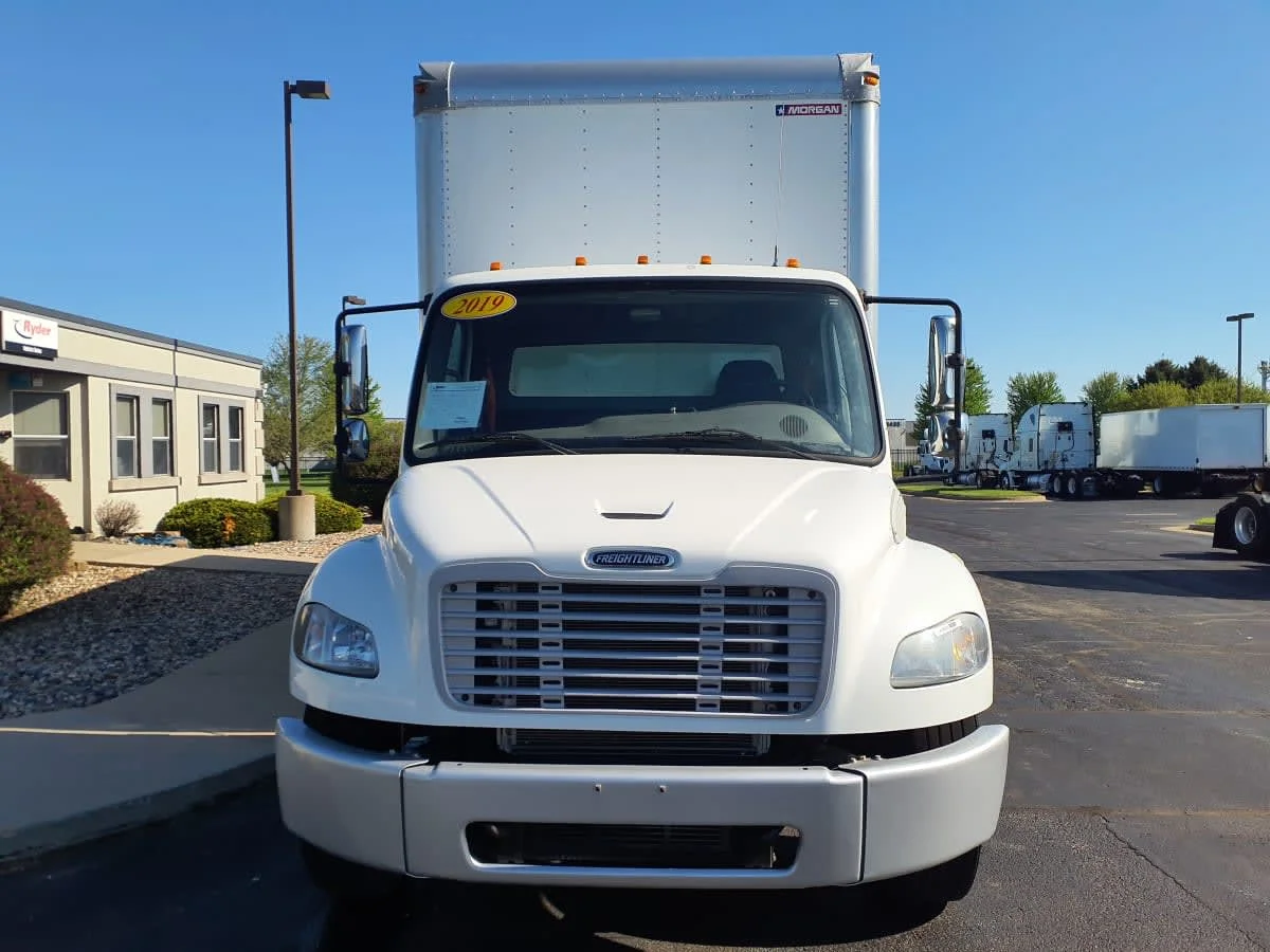 2019 Freightliner M2 106 in Altoona, IA — photo 2