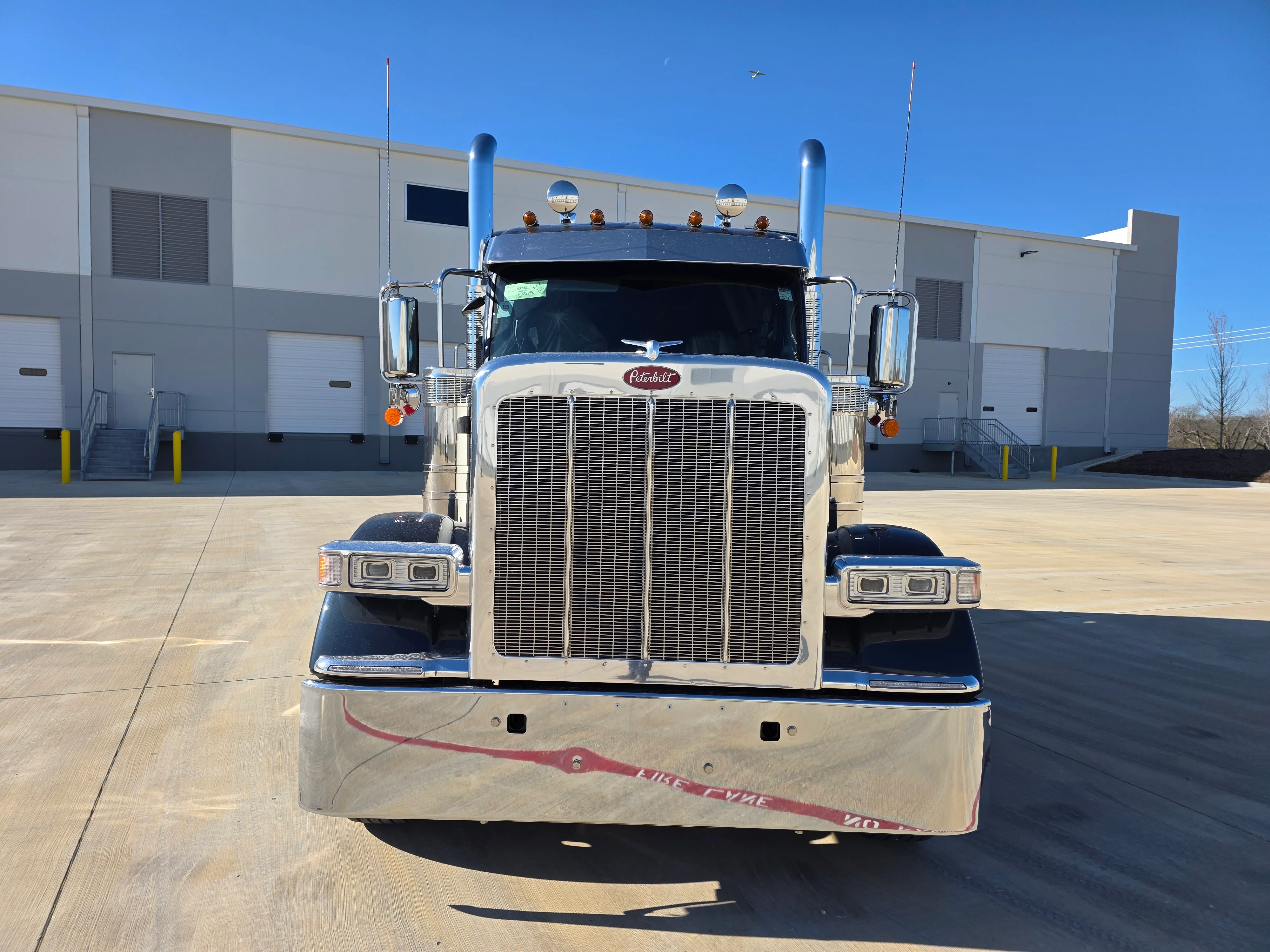 2027 Peterbilt 589 in Cincinnati, OH — photo 8