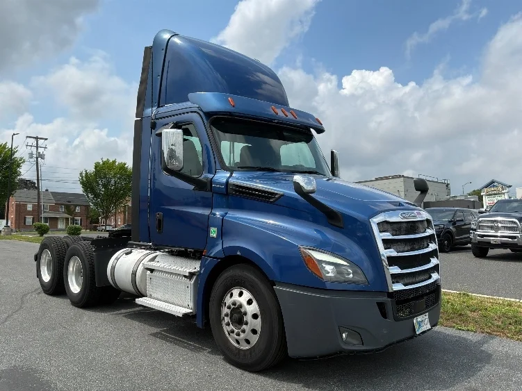 2020 Freightliner Cascadia