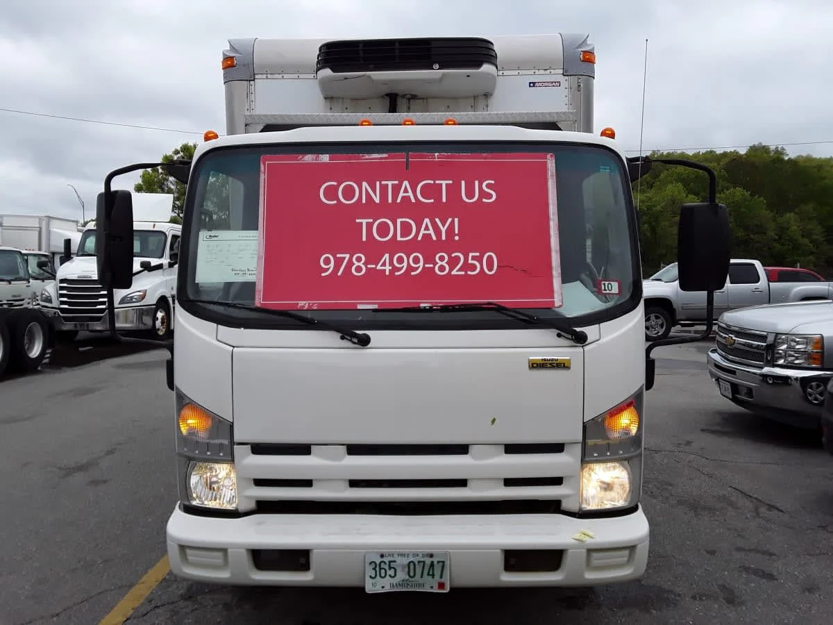 2015 Isuzu NPR - image 2