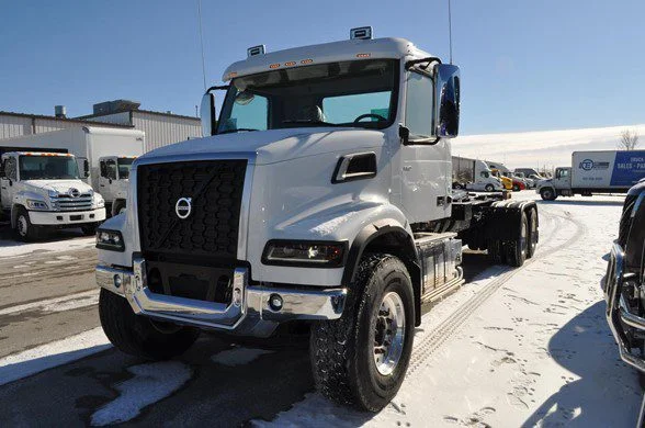 2025 Volvo VHD 300