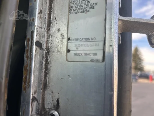 2013 Kenworth T800 - image 10