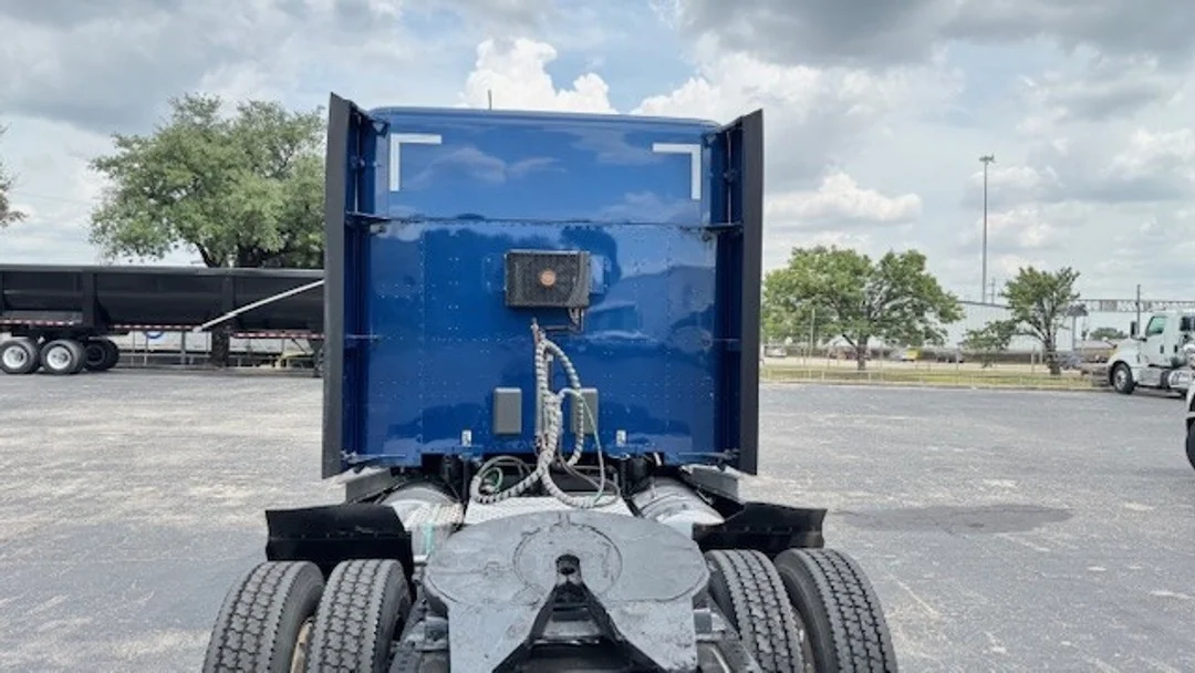 2019 Kenworth T680 - image 7
