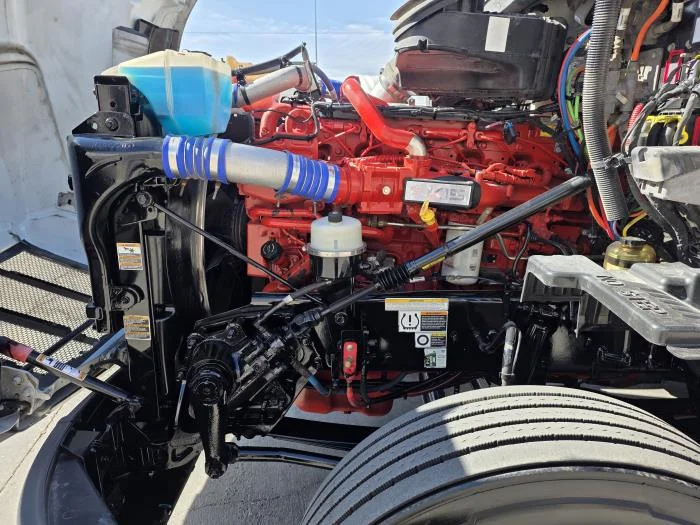 2021 Peterbilt 579 - image 11