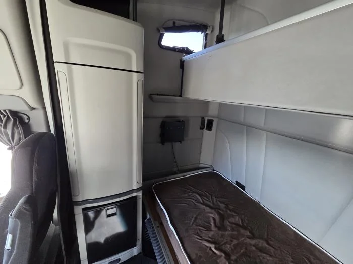 2021 Peterbilt 579 - image 20