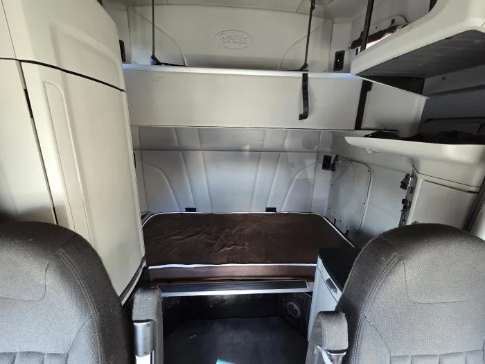 2021 Peterbilt 579 - image 19