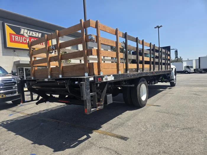 2019 International 4300 — photo 7
