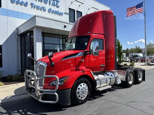 2023 Kenworth T680