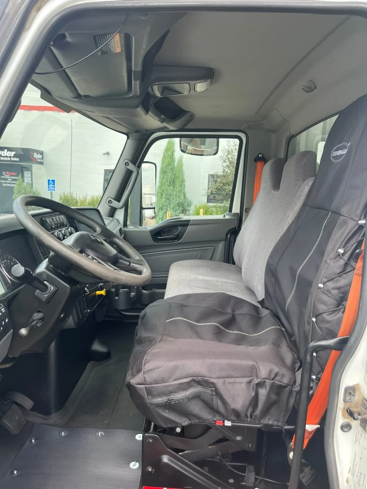 2021 International MV in Minneapolis, MN — photo 8
